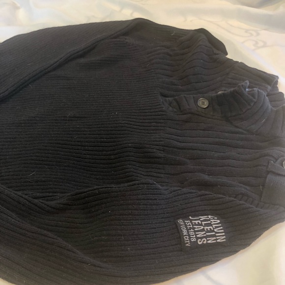 Black Calvin Klein Sweater - Picture 7 of 8
